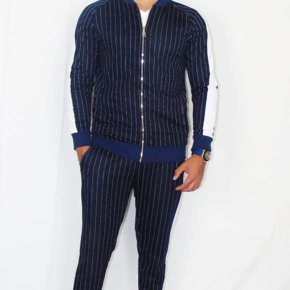 Classic Tracksuit - Picture 2 of 5